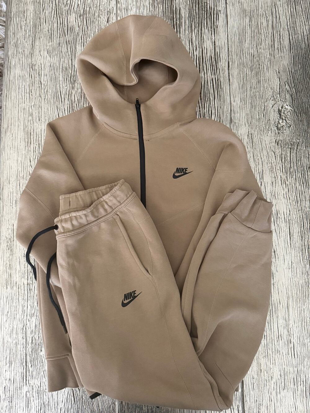 Nike Tech Men's Size S Set